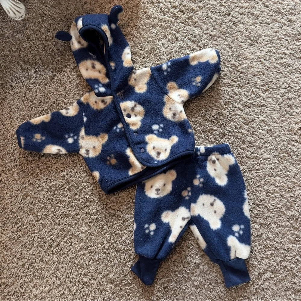 Adorable Vintage First Impressions Fuzzy Bear Print Baby Outfit with Ears